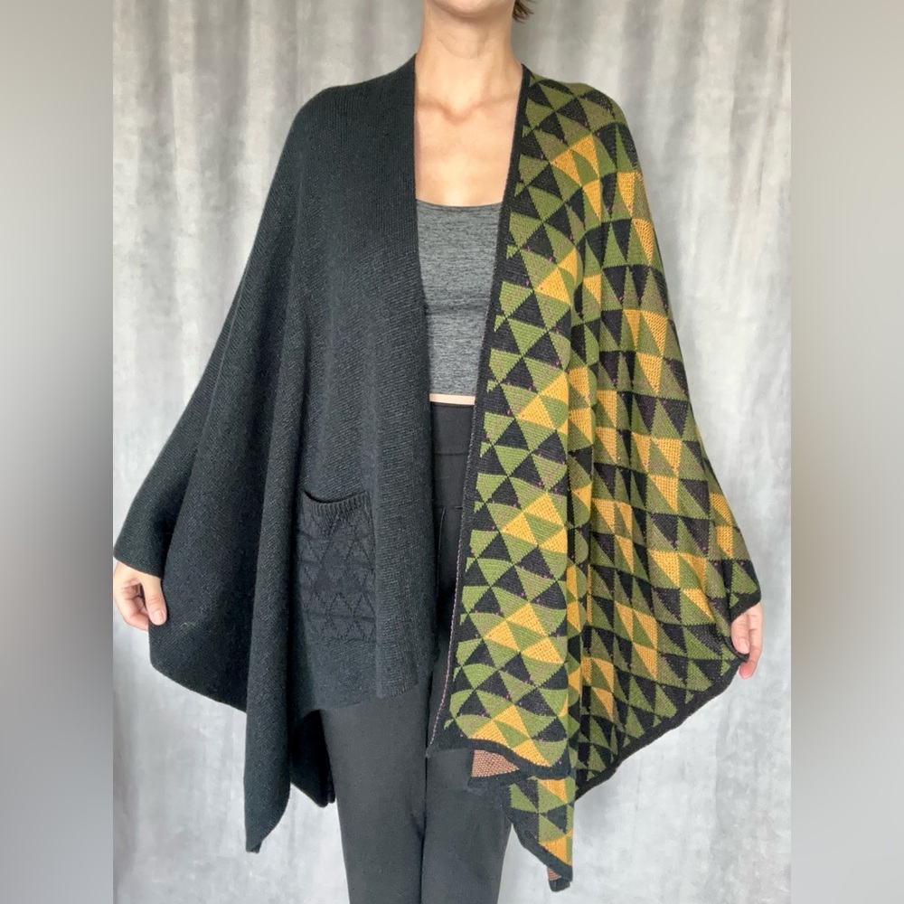 Elhoffer Design Retired Trigyle Pancho Cape, Legend of Zelda Triforce Poncho